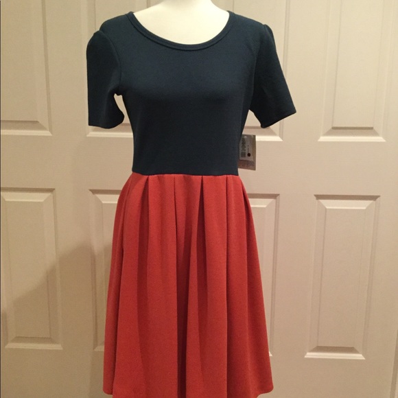 LuLaRoe Dresses & Skirts - Lularoe Block Color Amelia Size M